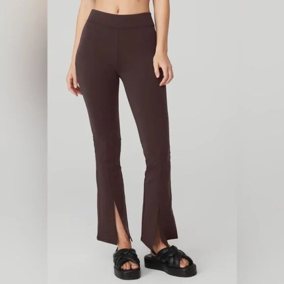 ALO Yoga Pants - ALO Yoga Air brush high waist 7/8 flutter legging, raisin, XXS, NW)T